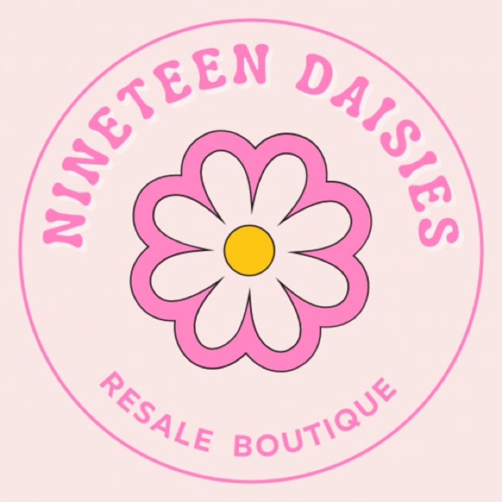 Meet your Posher, Nineteen Daisies